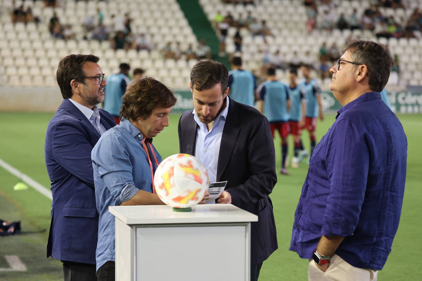 El ambientazo en El Arcángel en el Córdoba CF - Rayo Majadahonda, en imágenes