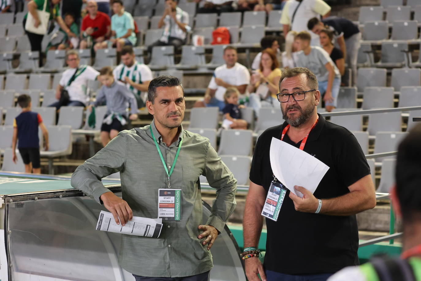 El ambientazo en El Arcángel en el Córdoba CF - Rayo Majadahonda, en imágenes