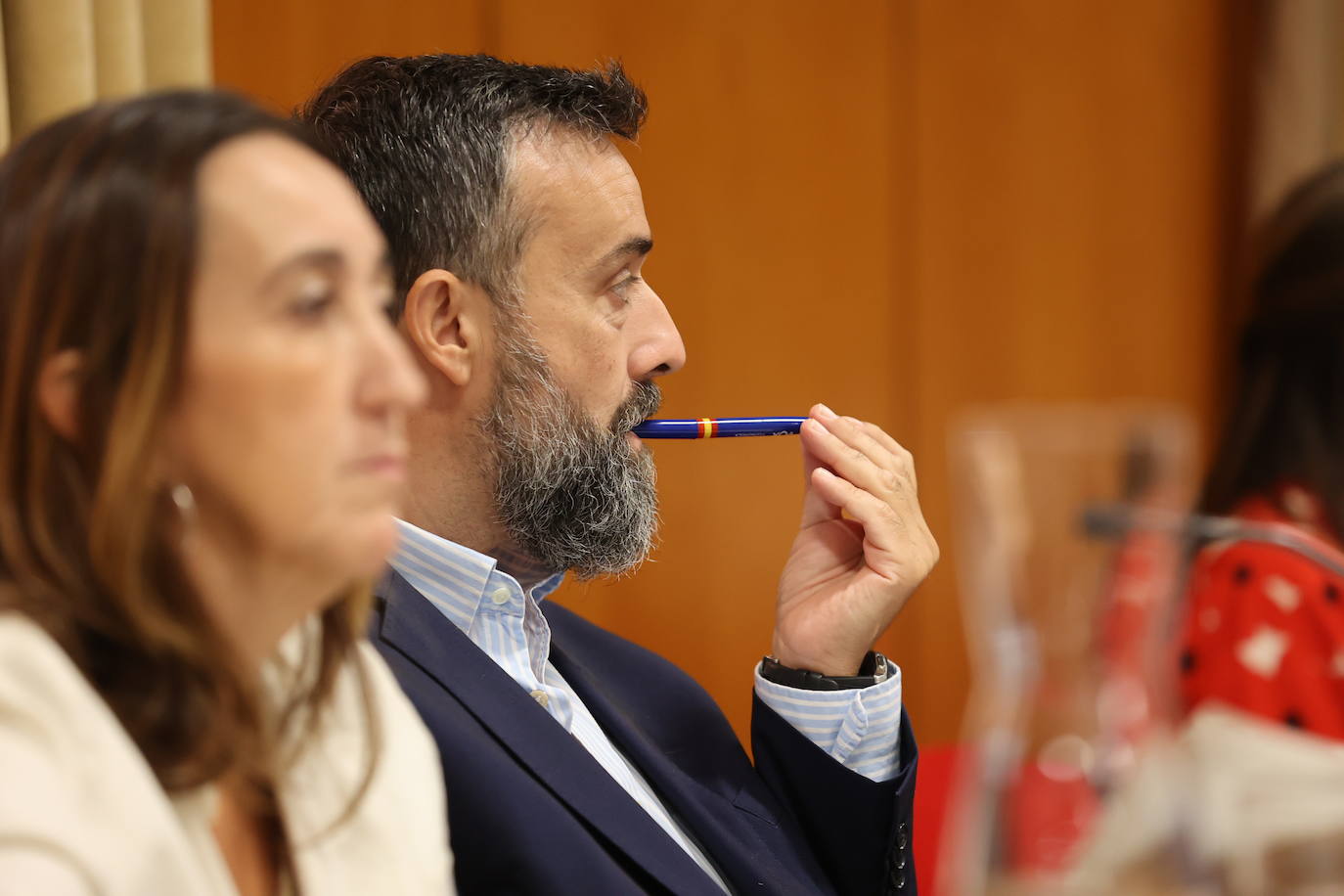 En imágenes, el tenso y polémico Pleno en el Ayuntamiento de Córdoba