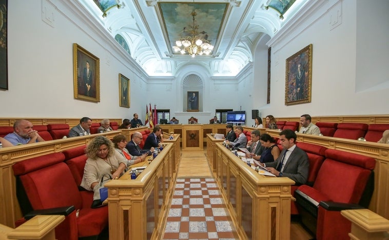 El Pleno da luz verde a los  autobuses urbanos para los menores de 12 años empadronados en Toledo