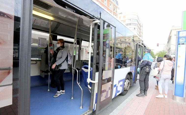 Todas las ciudades salvo Palencia se adhieren a los descuentos del 30% de los abonos de transporte público