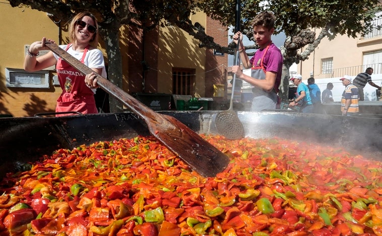 Fresno de la Vega celebra su Feria del Pimiento Morrón