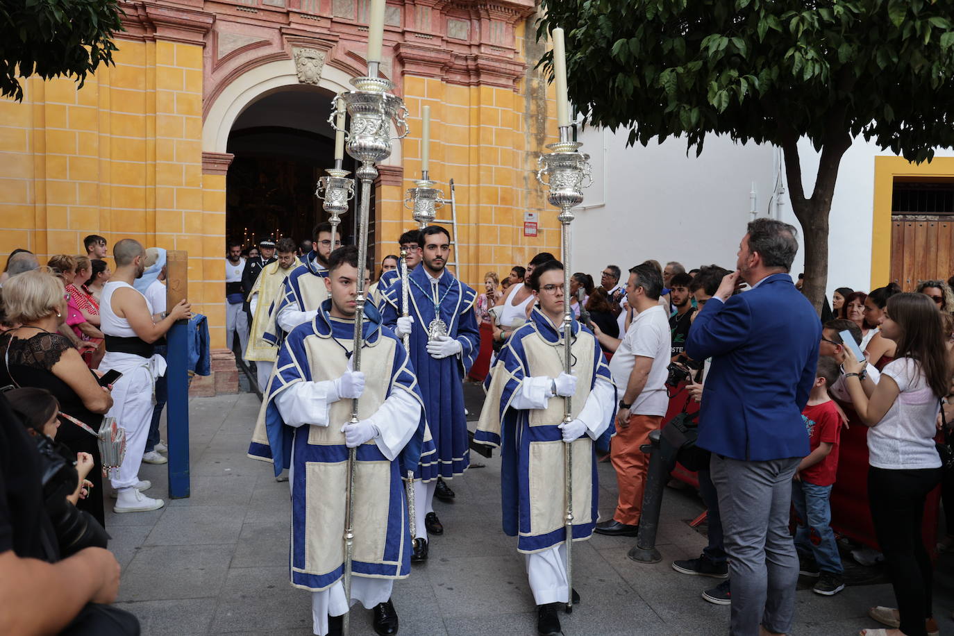 La procesión de la Virgen del Socorro por Córdoba, en imágenes