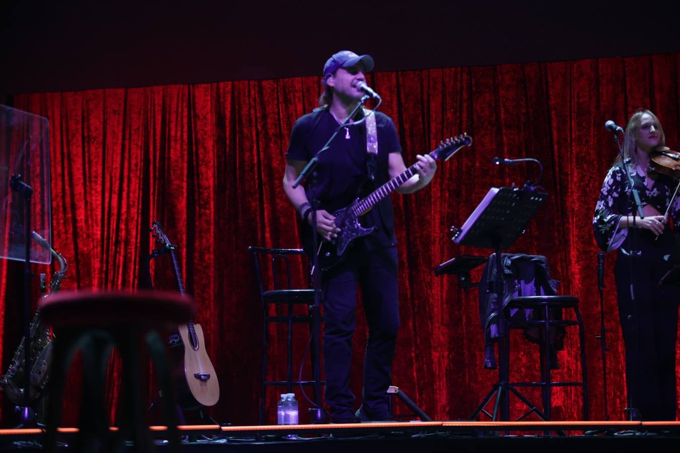 El concierto de Serrat en Córdoba, en imágenes