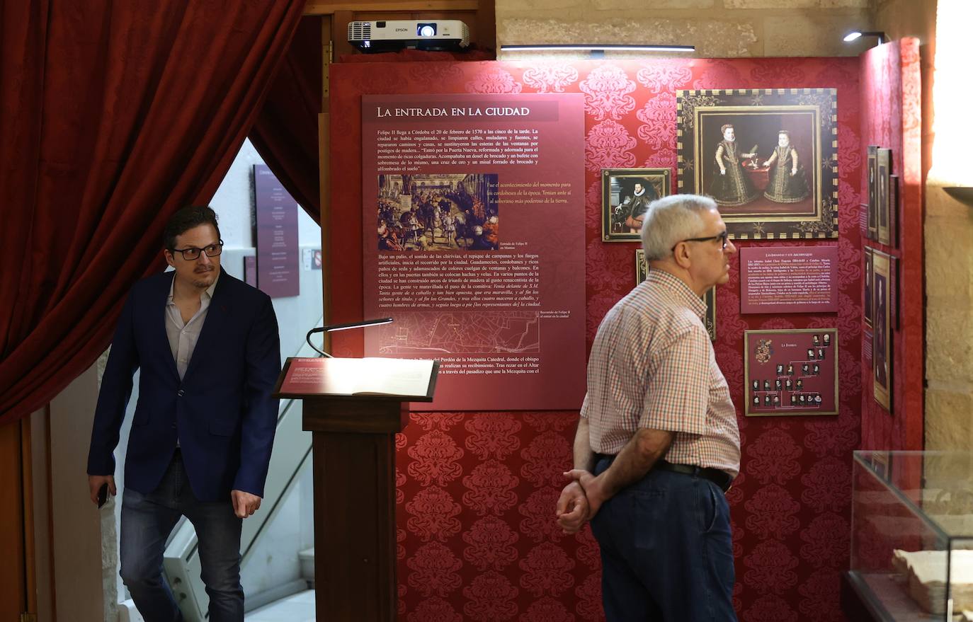 La exposición sobre la visita de Felipe II a Córdoba, en imágenes