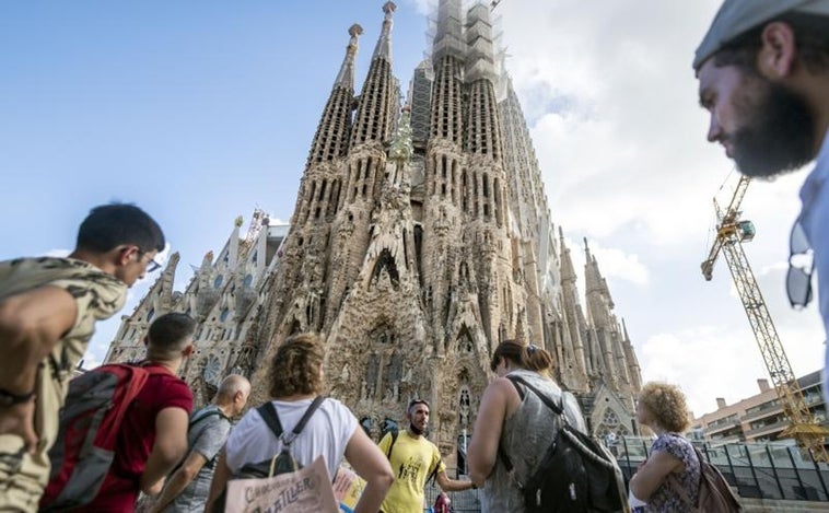 Barcelona cierra el verano con  3 millones de turistas, un 15% menos que en 2019