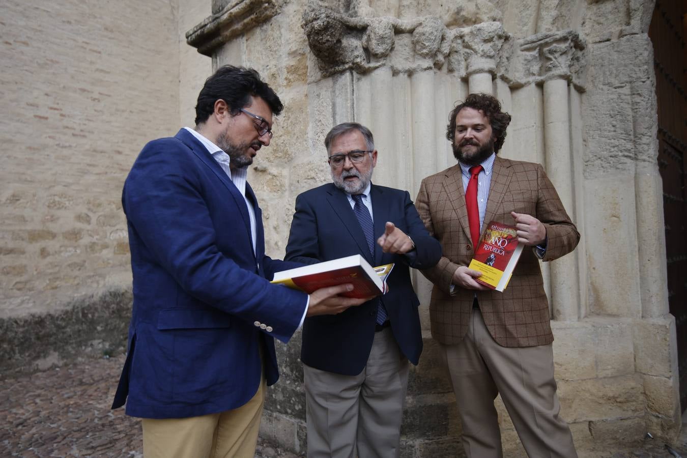 La presentación del libro de Calvo Poyato en Córdoba, en imágenes