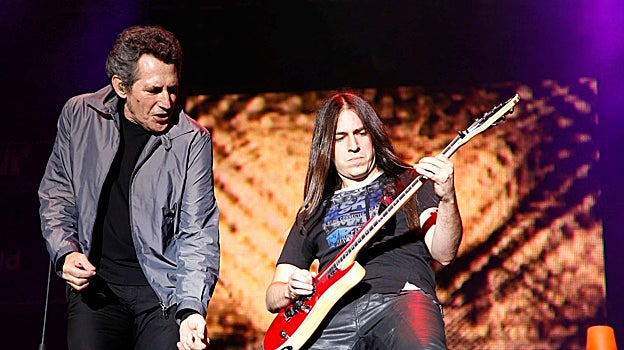 Miguel Ríos, durante una actuación