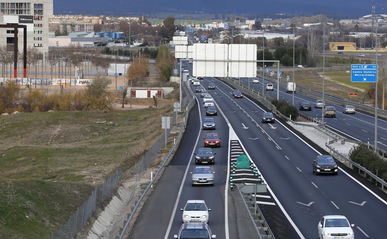 Seis heridos en dos accidentes de tráfico en la A-4 en Córdoba