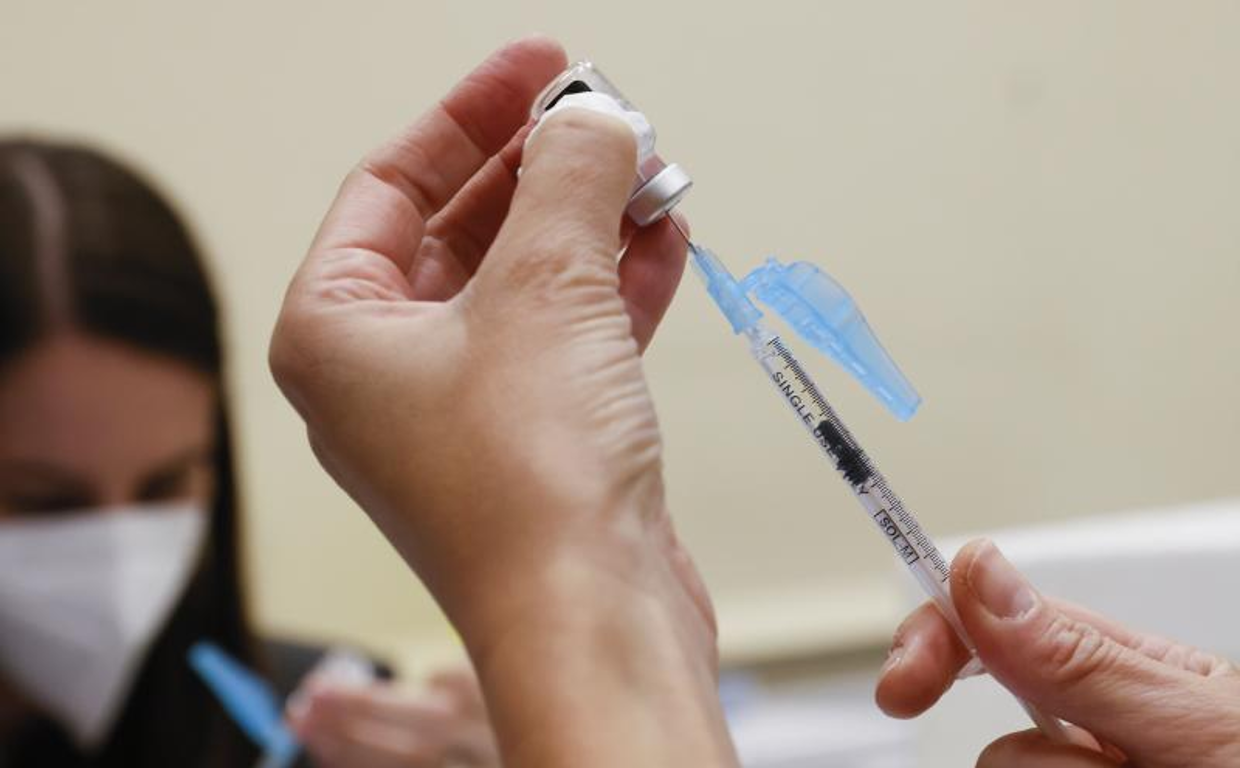 También se ofrecerá con la vacuna del Covid