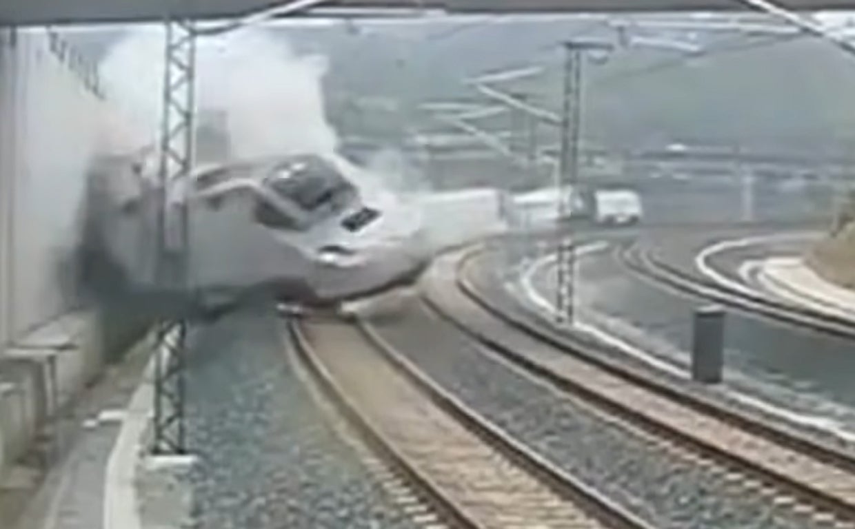 Imagen de archivo del Alvia siniestrado en Angrois. Vídeo: conversación del maquinista y últimos kilómetros recorridos hasta el accidente