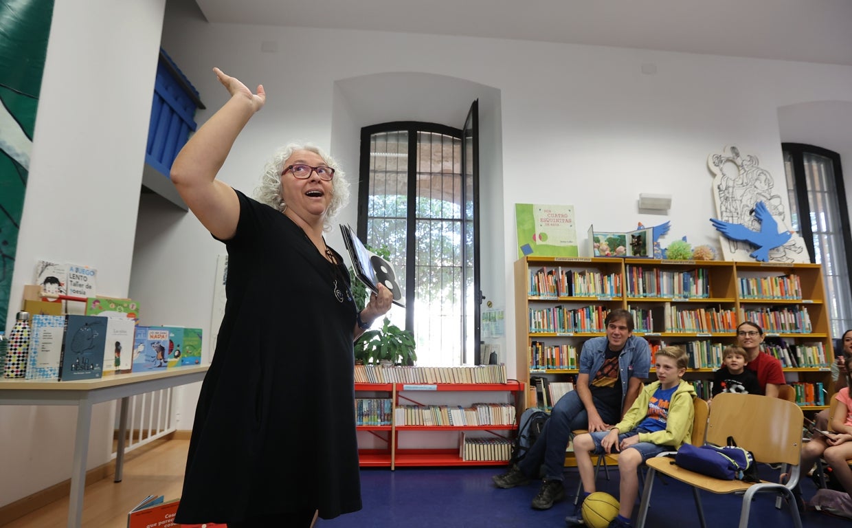 Mar Benegas, durante su intervención en Cosmopoética