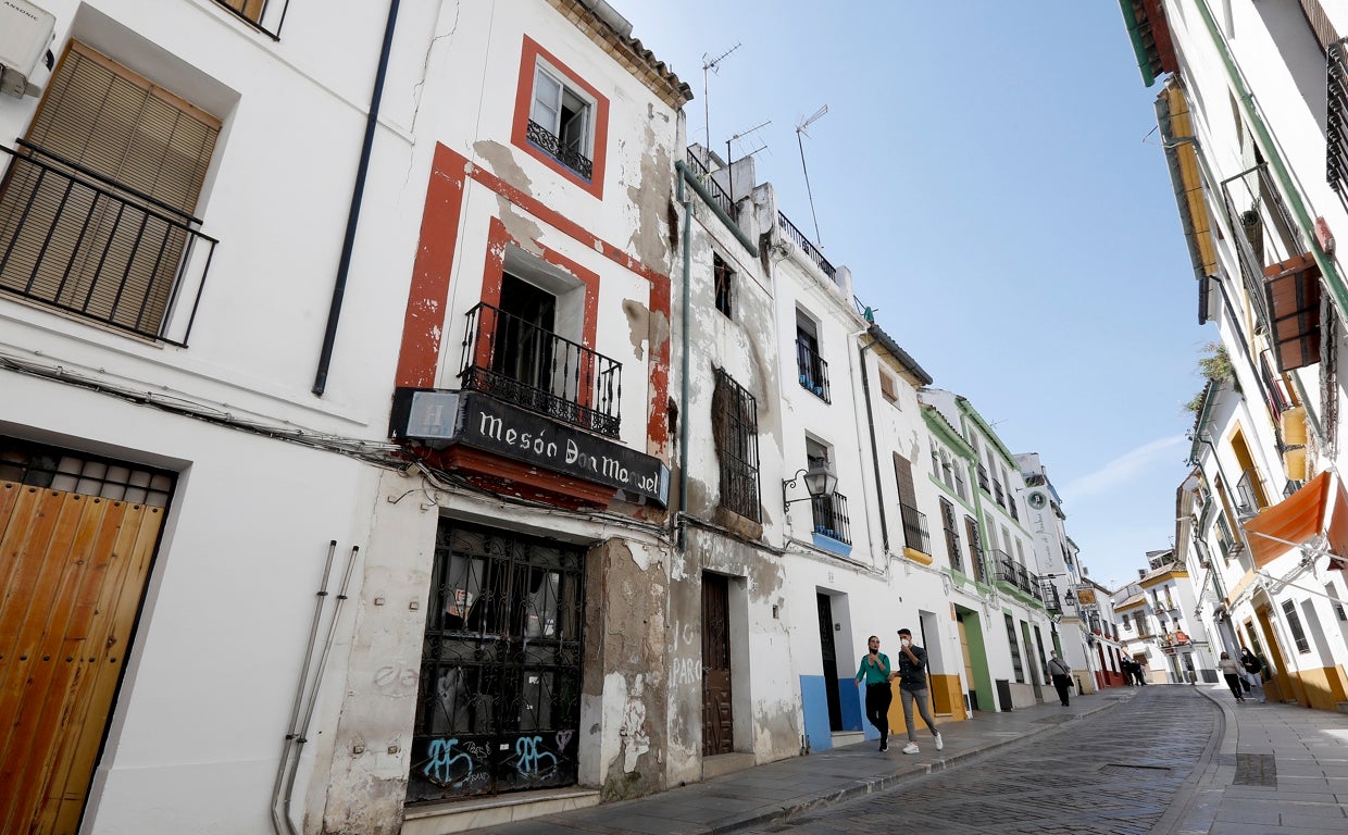Calle Cardenal González