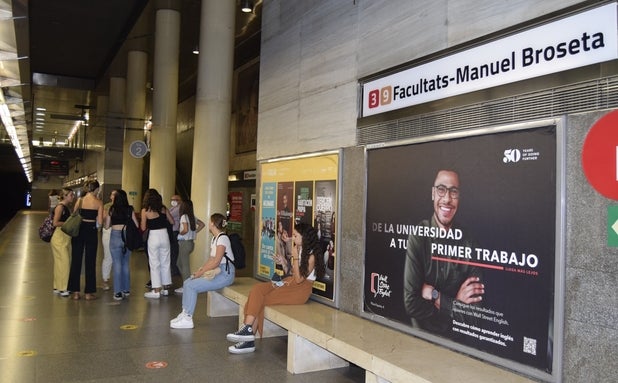 Metro y autobuses de la EMT en Valencia gratis: fechas, quién se beneficia y cómo solicitar el bono