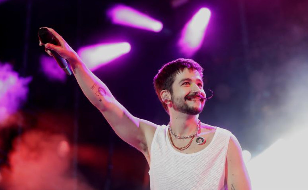 El cantante colombiano Camilo