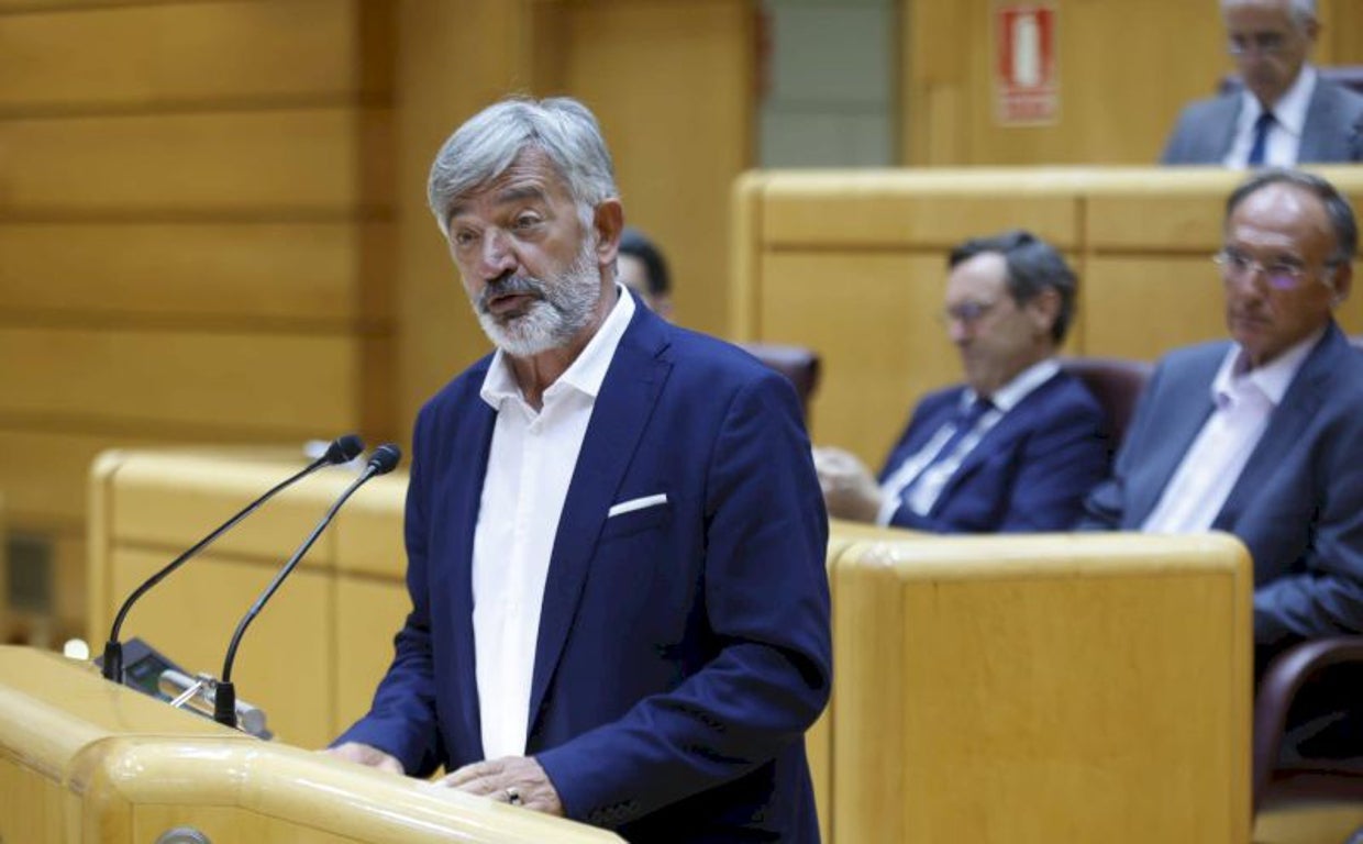 El senador de Geroa Bai, Koldo Martínez, este miércoles en el pleno