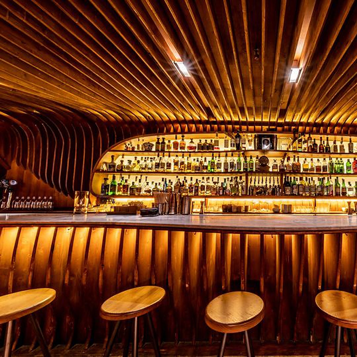 Barcelona tiene tres de los diez mejores bares del mundo