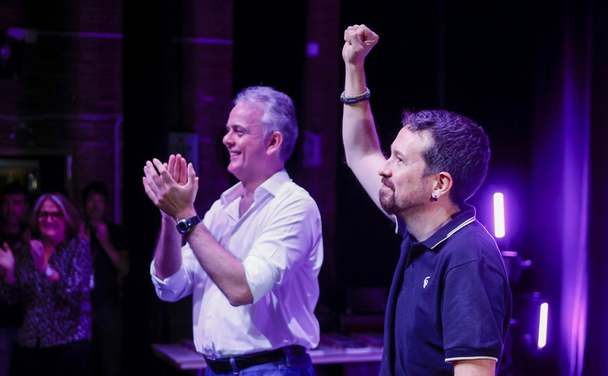 Imagen de Héctor Illueca y Pablo Iglesias este miércoles en Valencia