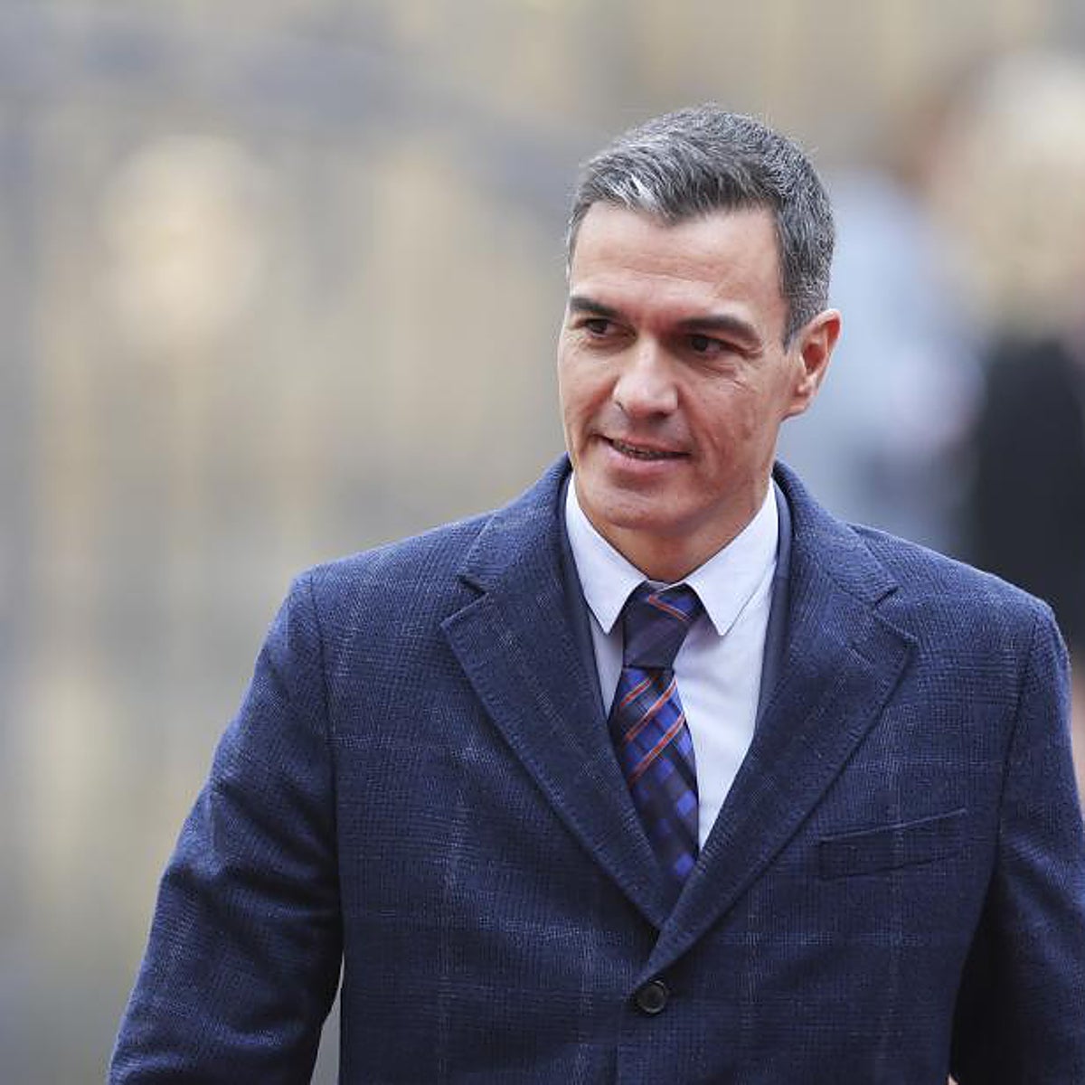 De Sánchez a Almeida, la indignación de los políticos por los gritos del Colegio Mayor Elías Ahúja: «Son absolutamente repugnantes»