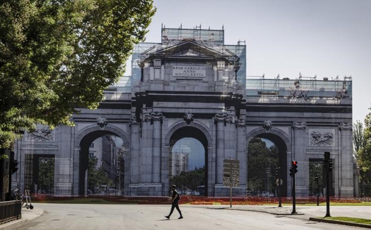 Hispanidad 2022 en Madrid: cortes de tráfico y alternativas por el concierto de Camilo en la Puerta de Alcalá