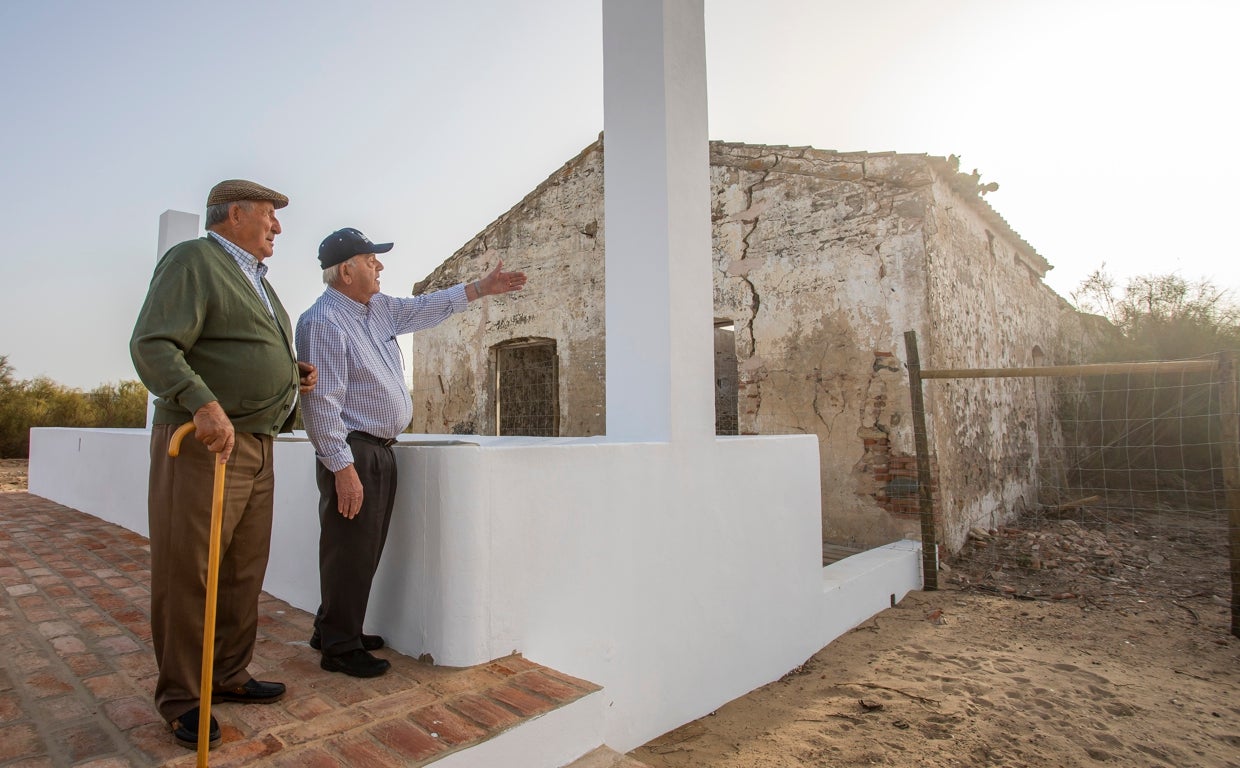 Un paseo por la historia de quien pasó su niñez entre redes y corchas en la almadraba de Nueva Umbría