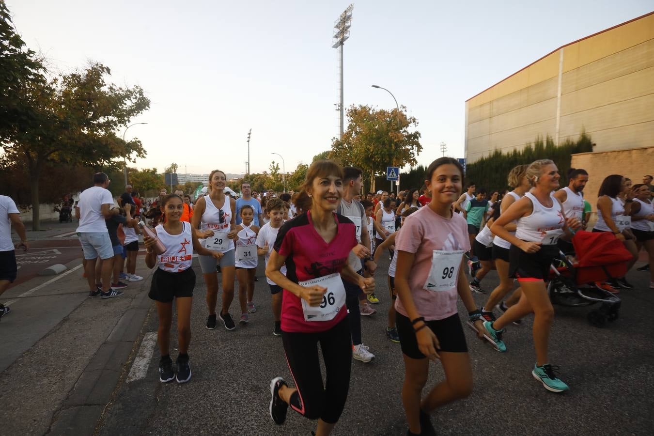 Las mejores imágenes de la XVII Carrera de la Mujer de Córdoba