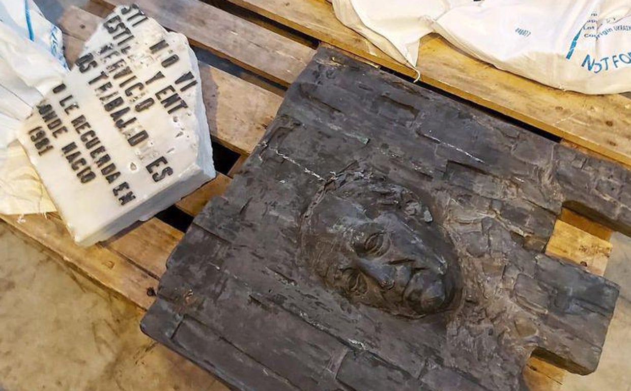 La placa retirada de Largo Caballero en Chamberí