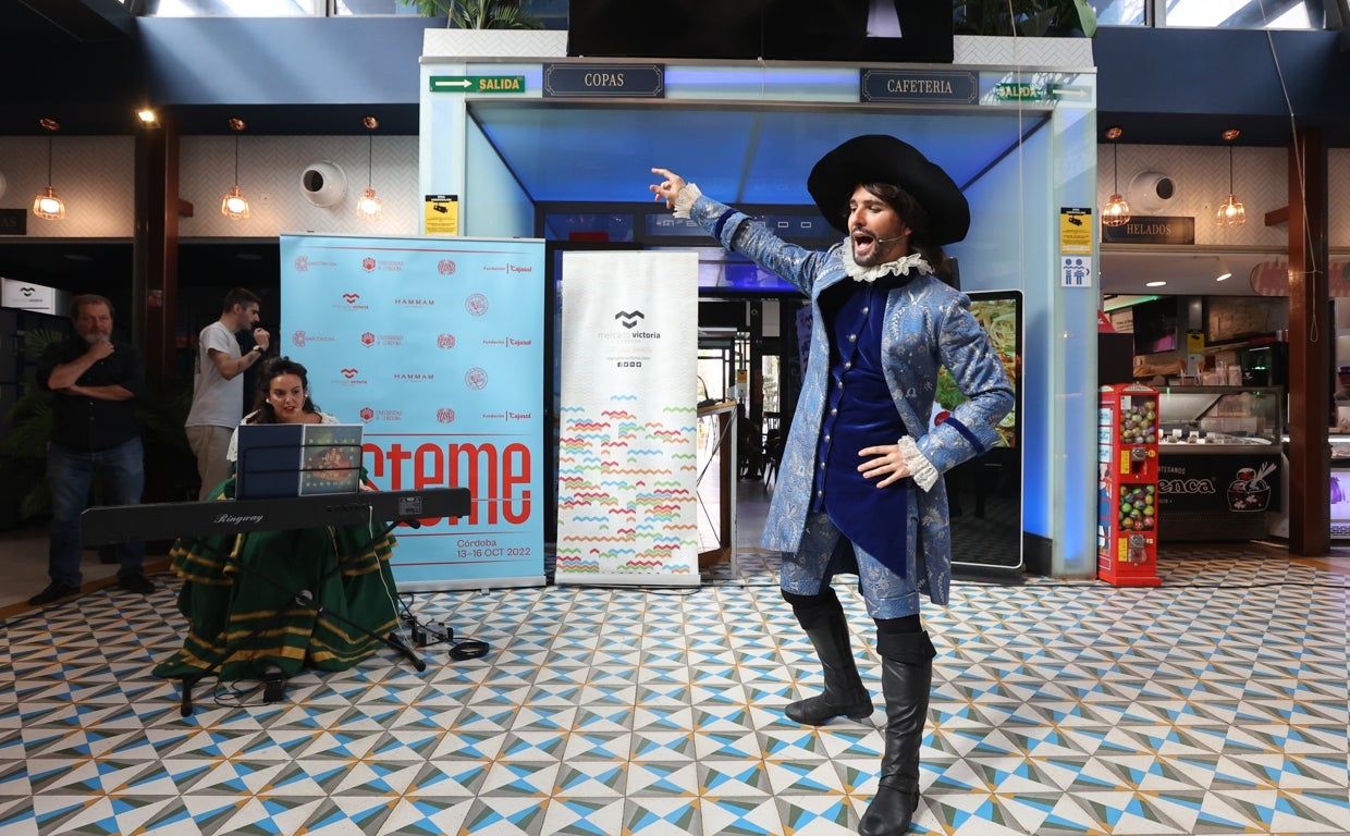 Actuación, este lunes, en la presentación del Festival en el Mercado Victoria