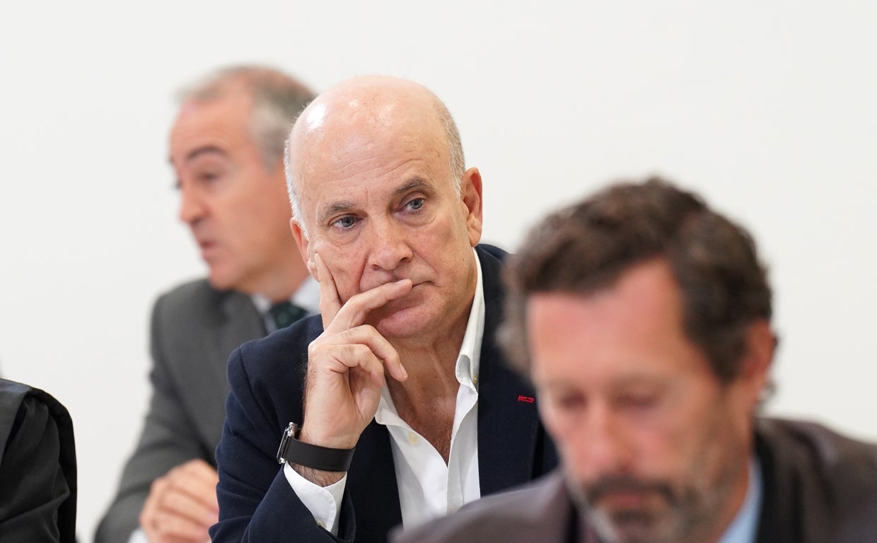 El exdirector de seguridad de Adif, durante la tercera jornada de juicio