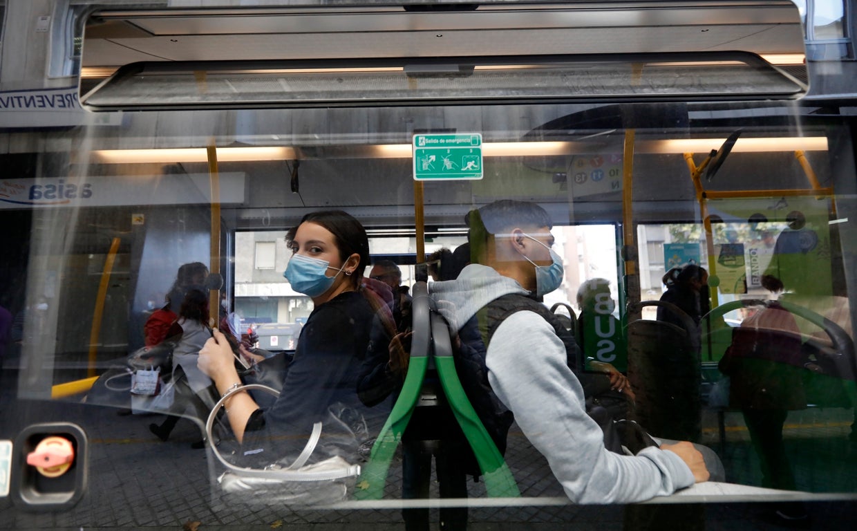 Usarios de un autobús