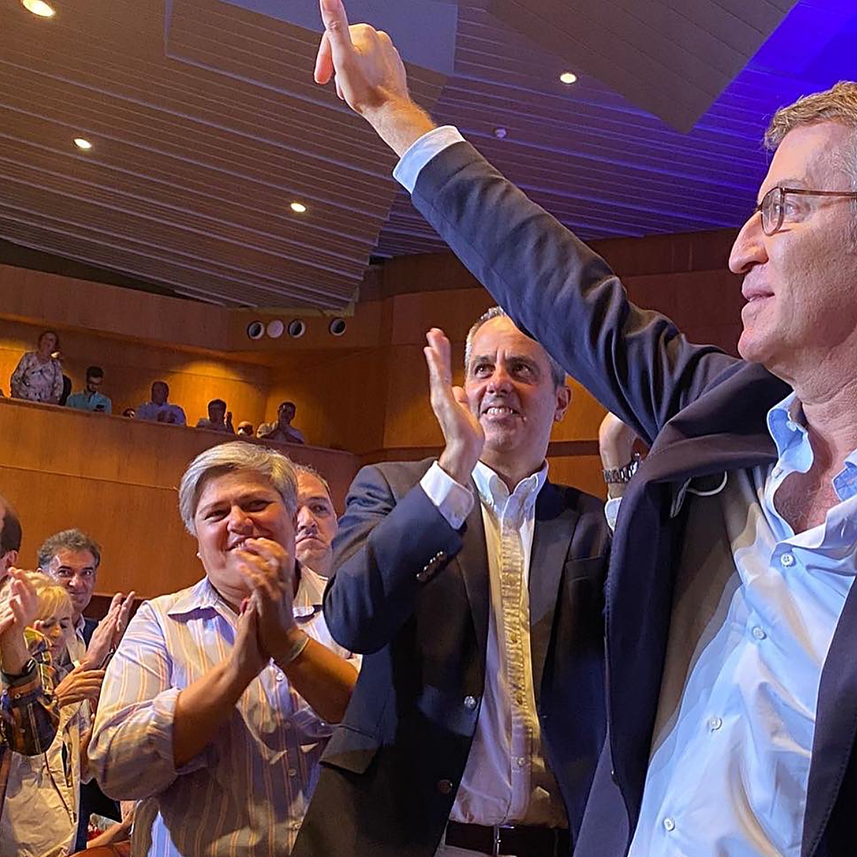 Núñez-Feijóo: «Sánchez nos cuesta 200 millones de euros de deuda más cada día»