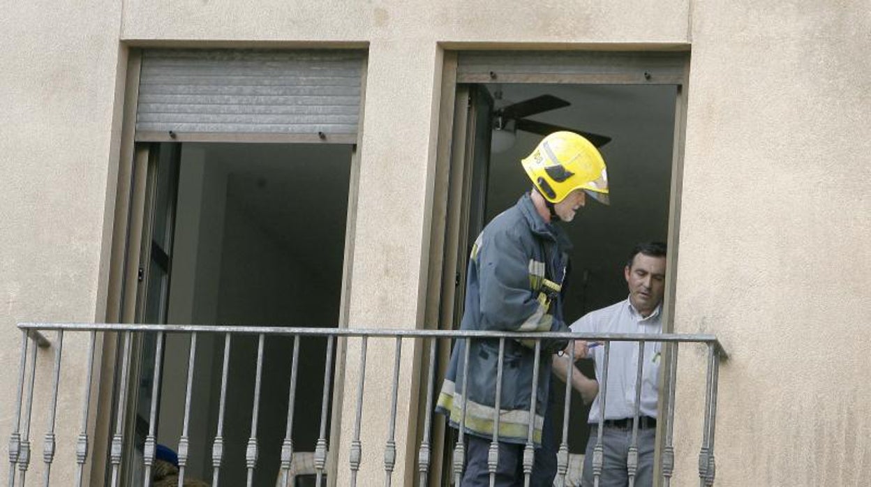 La Audiencia de Córdoba condena a 10 años de cárcel a la vecina de Miralbaida que prendió fuego a su piso