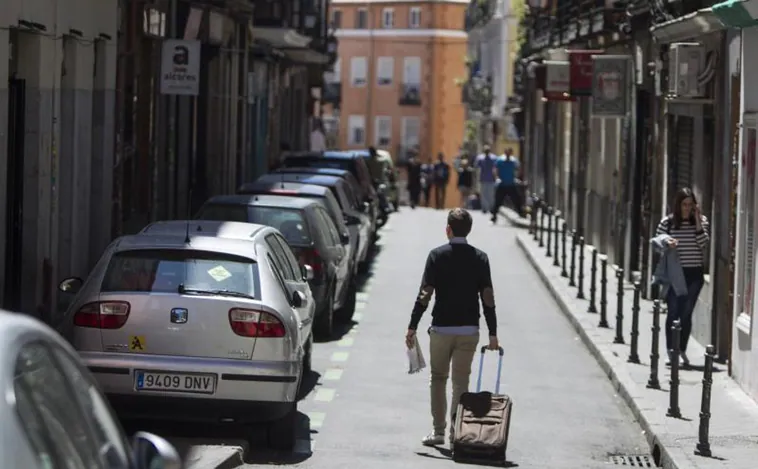 Airbnb bloquea a 2.200 huéspedes en Barcelona en un año para evitar fiestas