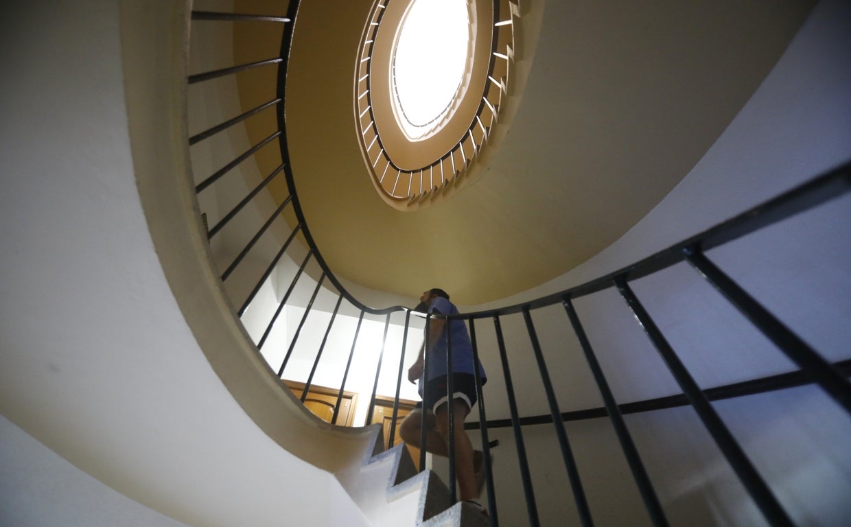 Bloque de pisos sin ascensor en Córdoba