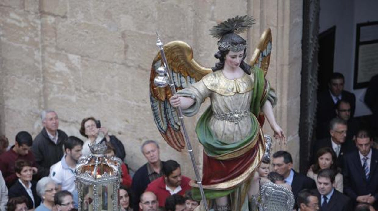 La iconografía de San Rafael en Córdoba: estos son los elementos que la hacen única