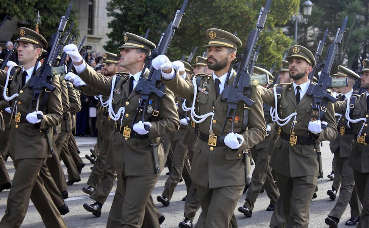 Desfile en la Academia de Infantería de Toledo
