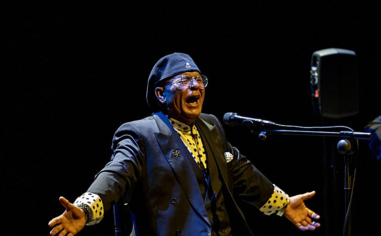 Imagen principal - IiIiiiiIiiI iEspectáculo flamenco de El Pele en los Teatros del Canal de Madrid este pasado viernes