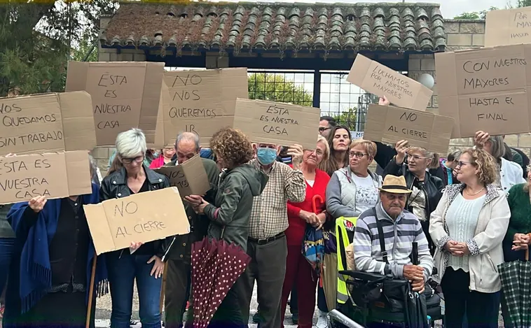 Movilizaciones contra el cierre de la residencia de ancianos de La Calzada de Oropesa