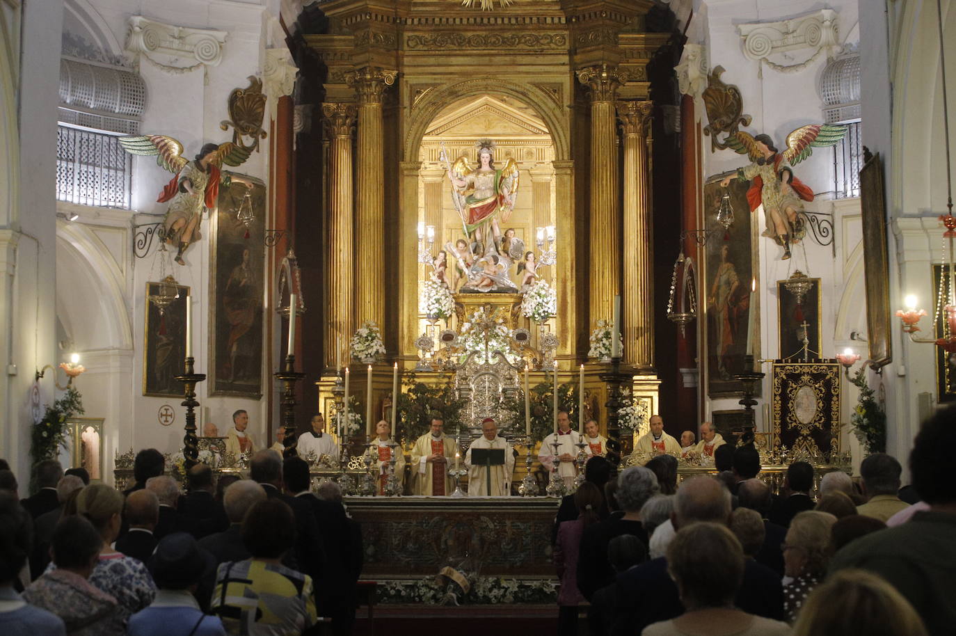Día de San Rafael en Córdoba | La misa votiva, en imágenes