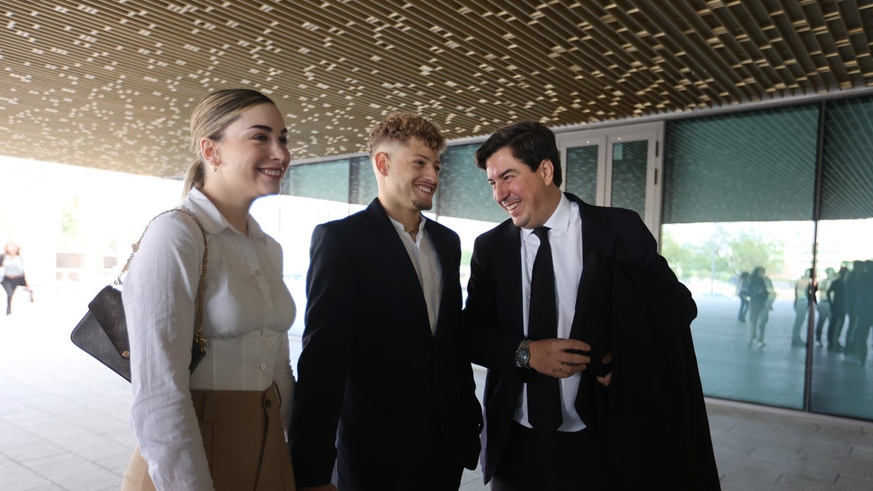 El extremo del Córdoba CF Simo aparece en su juicio por malos tratos de la mano de la presunta víctima