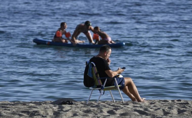 Las playas de Barcelona pueden retroceder 20 metros en 30 años, según la AMB