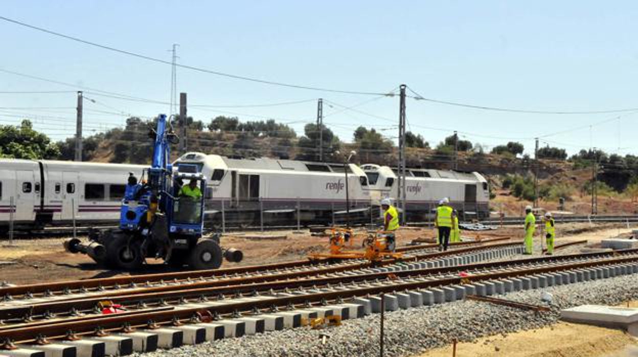 La Junta invertirá casi 50 millones de euros en infraestructuras ferroviarias en Jaén en 2023