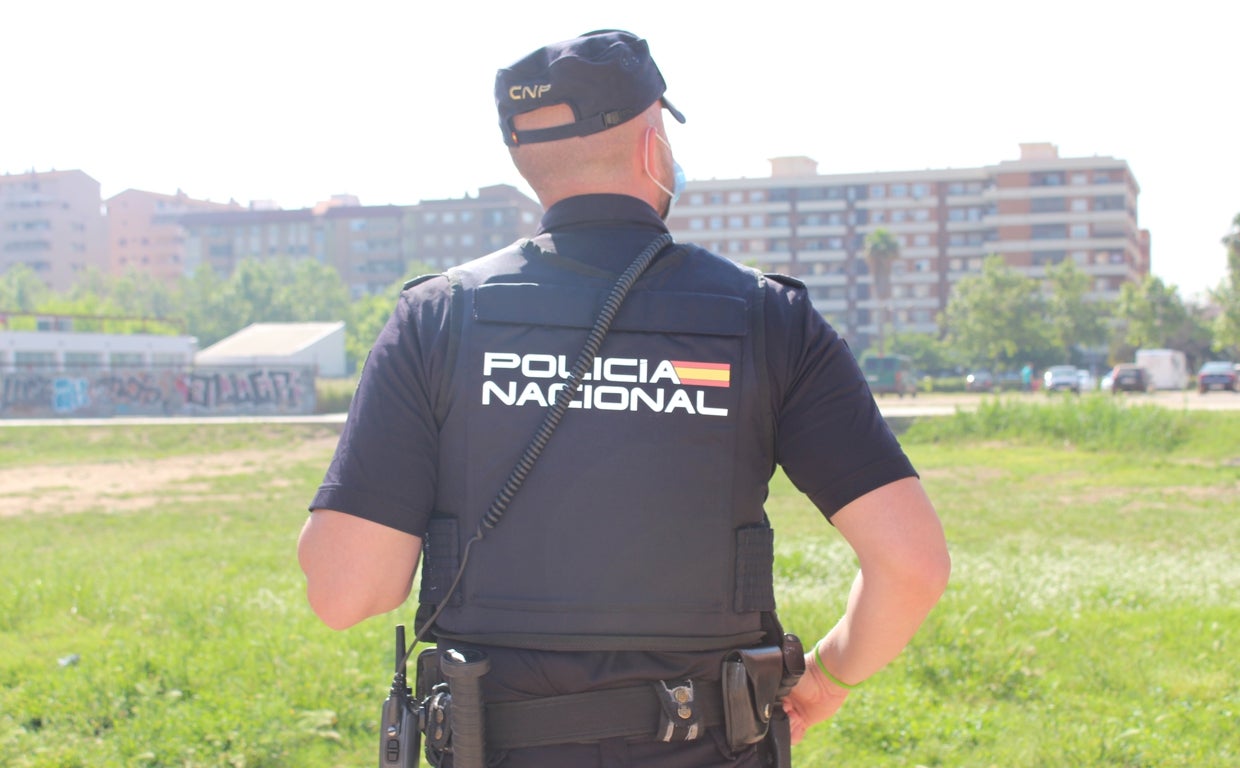 Detienen a un hombre en Valencia por suministrar drogar a una menor y obligarle a que le practicara una felación