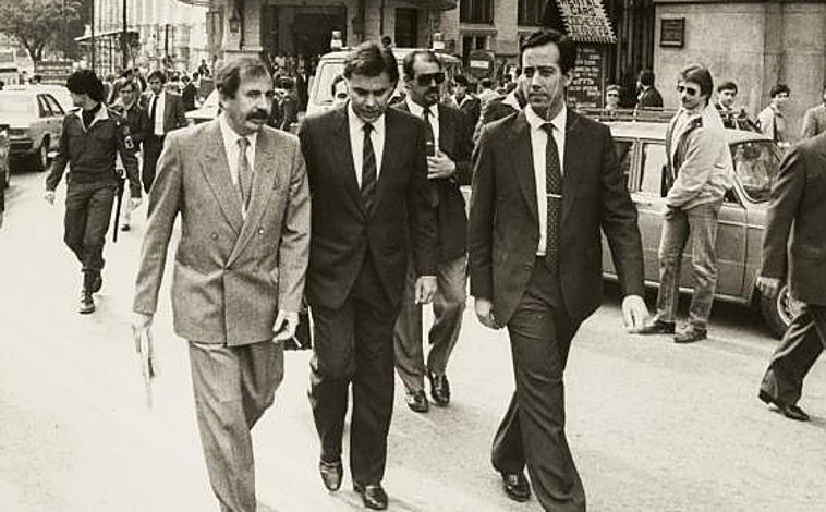 Imagen - Julio Feo junto a Felipe González en los ochenta
