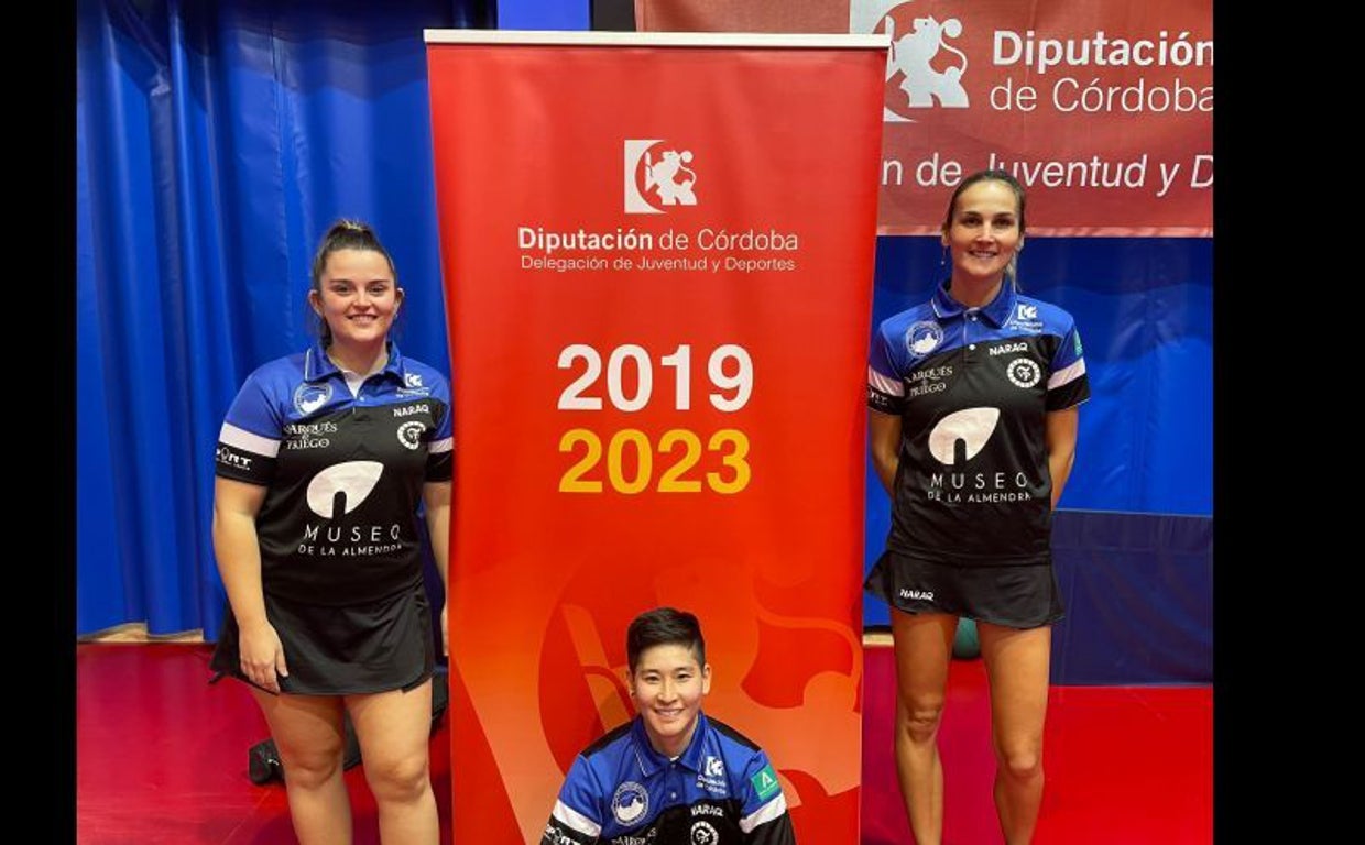 El equipo femenino de tenis de mesa en Priego de Córdoba