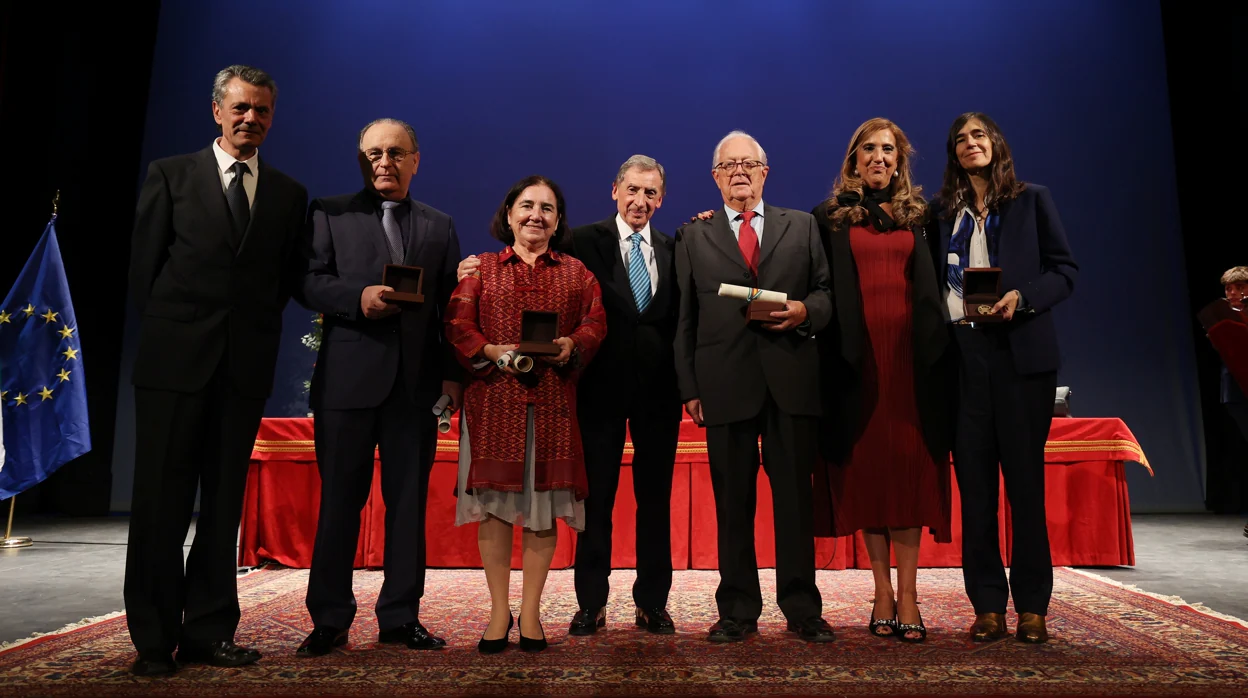 García de Cortázar y María Blasco encabezan el elenco de los Premios Averroes en Córdoba
