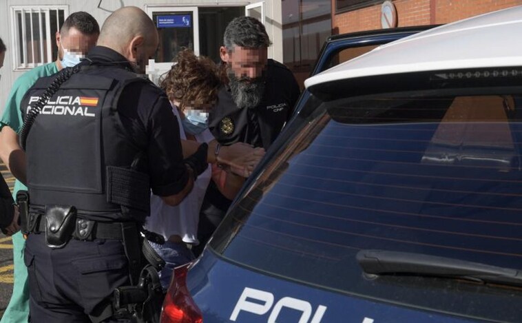La madre detenida por la muerte de su hija en Gijón acababa de perder la custodia de la menor