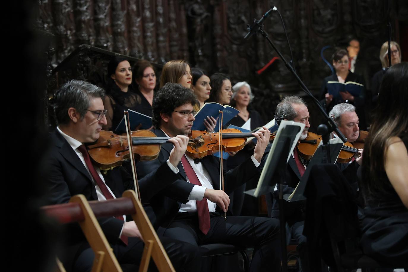 El sobrecogedor &#039;Requiem&#039; de Mozart en la Mezquita-Catedral de Córdoba, en imágenes