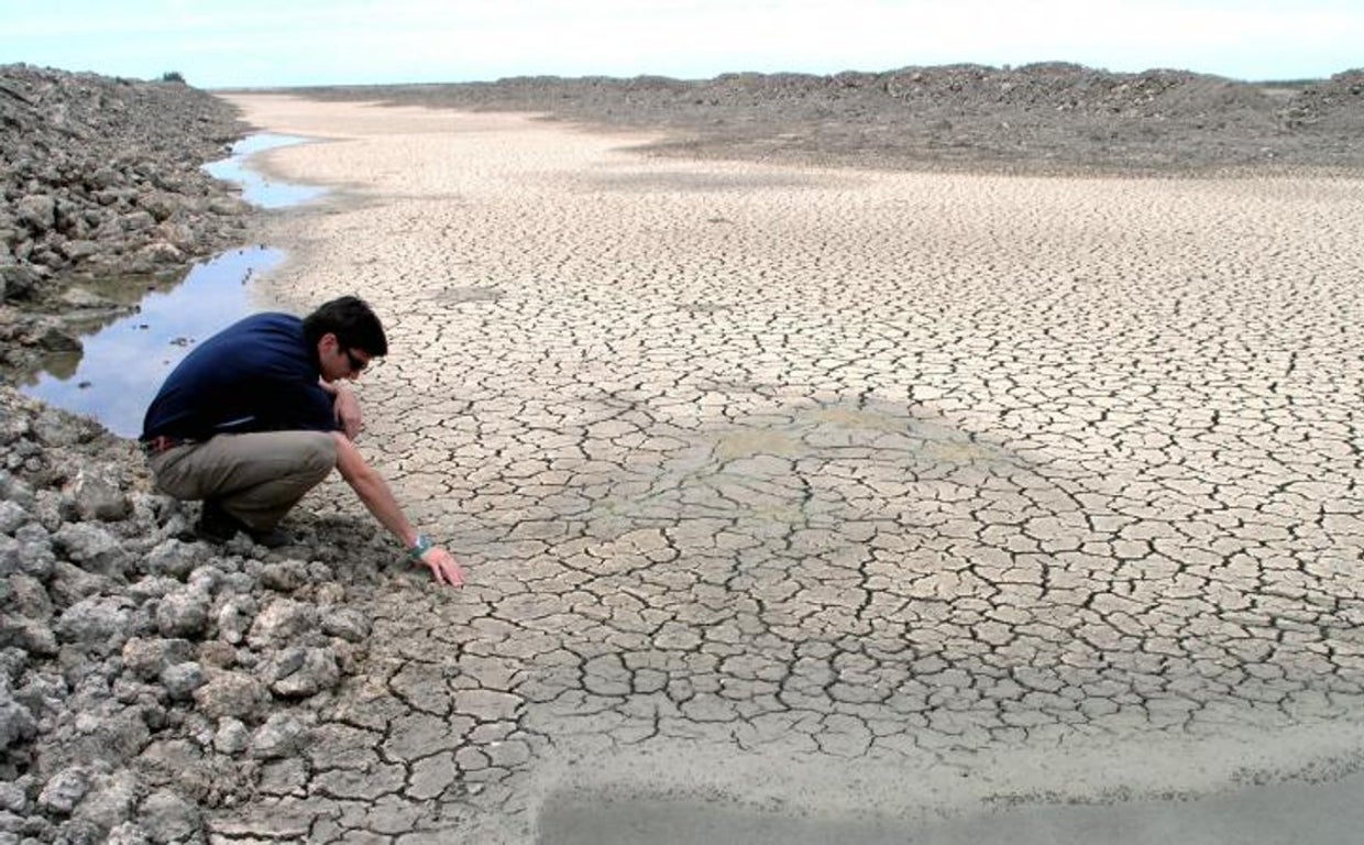 Embalse sin agua