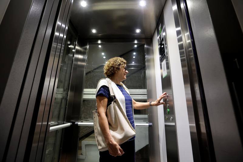 Todos los ascensores de nueva colocación tienen el espacio muy limitado debido a la estrechez de las zonas comunes